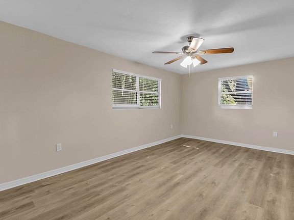 3rd image of 4464 Melvin Cir E