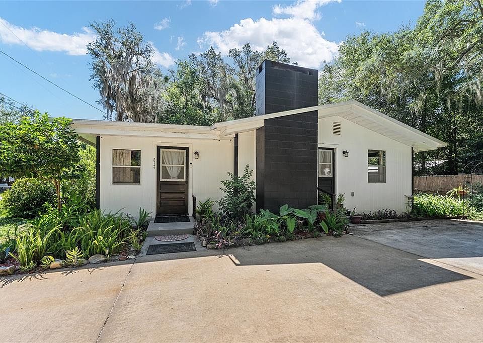 1st image of 25140 NE 133rd Pl