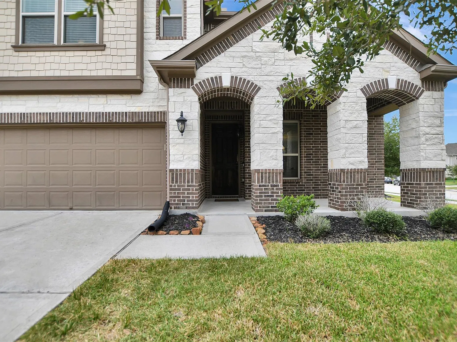 4 bed, 3.5 bath, 3028 sqft, $3,900 — Photo 4