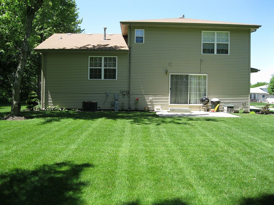 spacious backyard