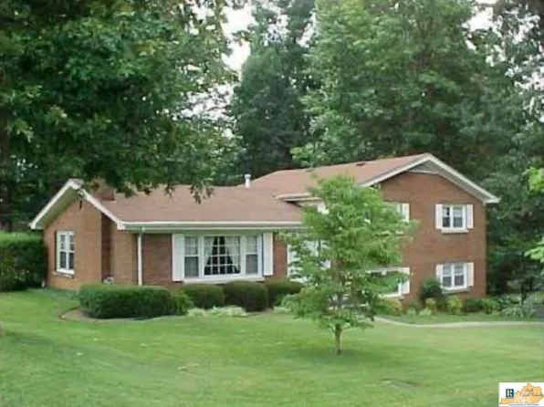 202 Wedgewood Dr, Glasgow, KY 42141