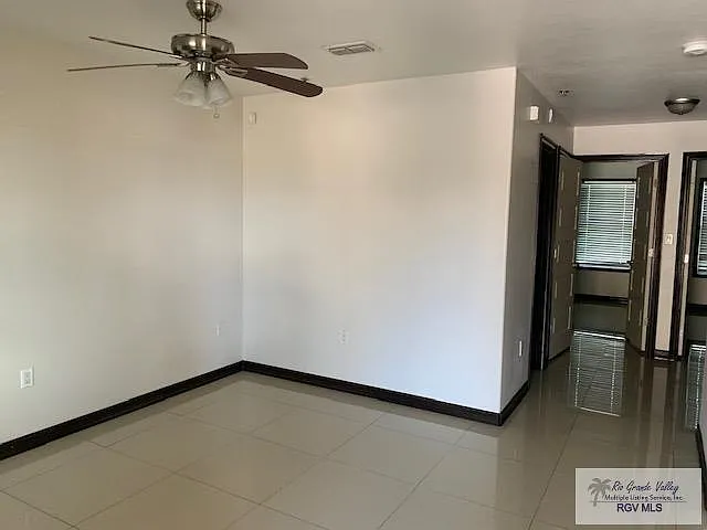 Building Photo - 2573 Rockwell Dr #2E