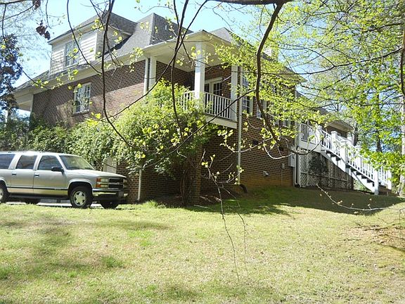 2nd image of 702 Stoney Brook Dr