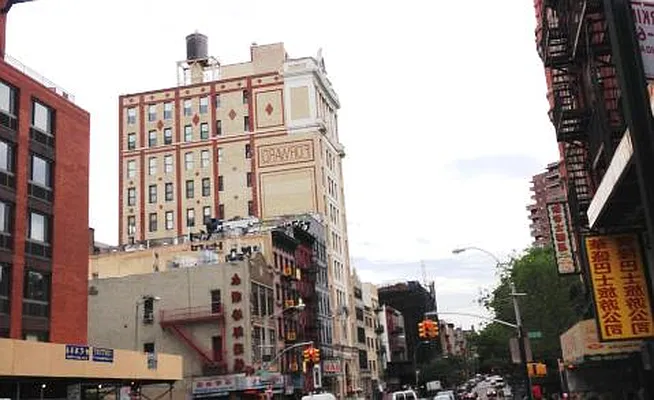 Rented by R New York | media 17