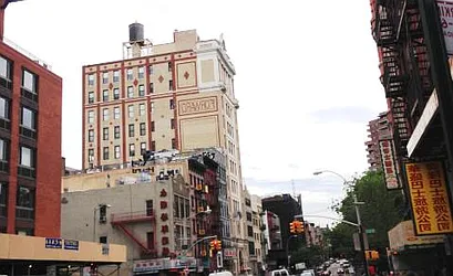 Rented by R New York