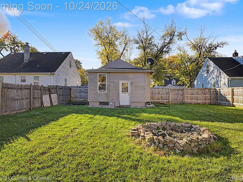 1054 Boston Ave, photo 26
