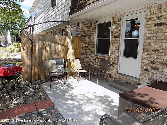 2nd image of 1724 Maisonette Dr
