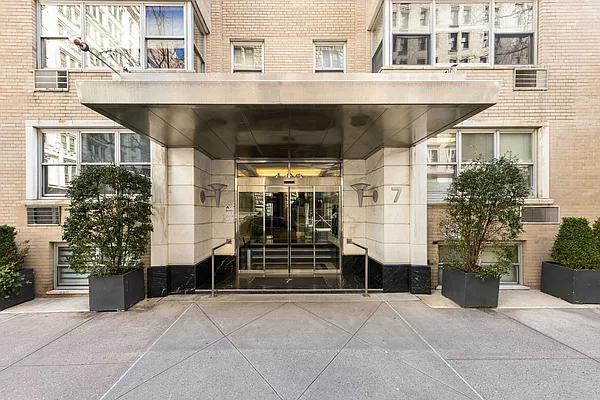Rented by Corcoran | media 13