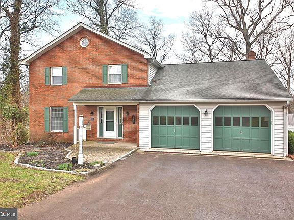 2nd image of 837 Rising Sun Rd
