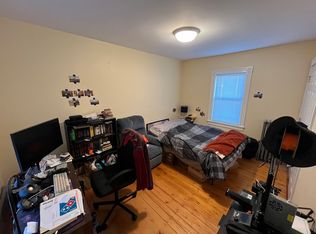 6 White Street Pl #2, Cambridge, MA 02140