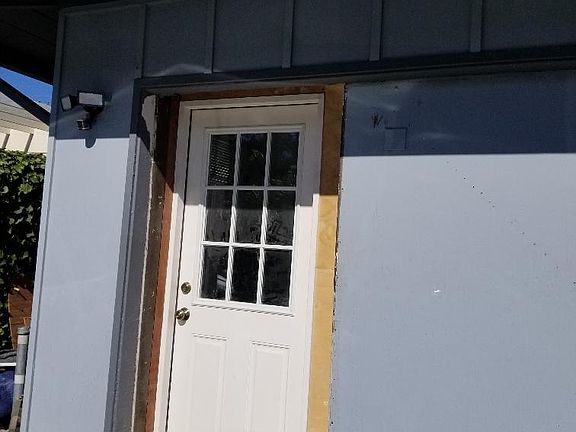 4th image of 2220 Rollingwood Dr