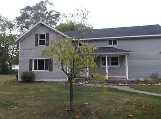 3408 Dean Lake Ave NE, Grand Rapids, MI 49525