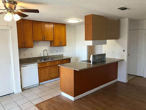 4th image of 8805 Cherbourg Way