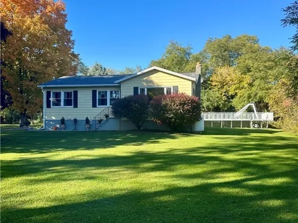 1299 Fitzpatrick Rd, Auburn, NY 13021