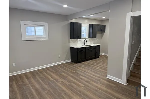 12708 Revere Ave photo 1