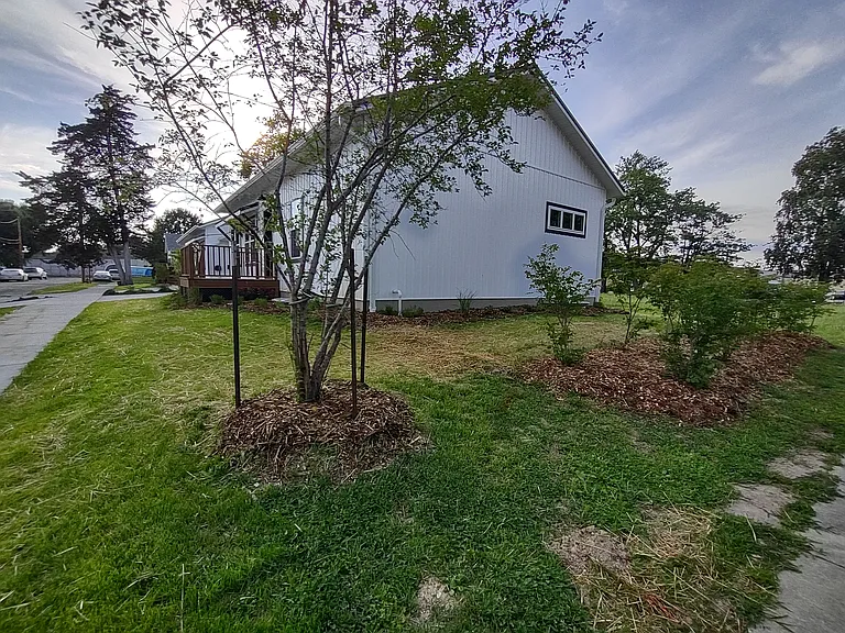 300 W Crawford Ave — Photo 36