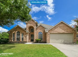2202 Gate Pointe Way, Arlington, TX 76018