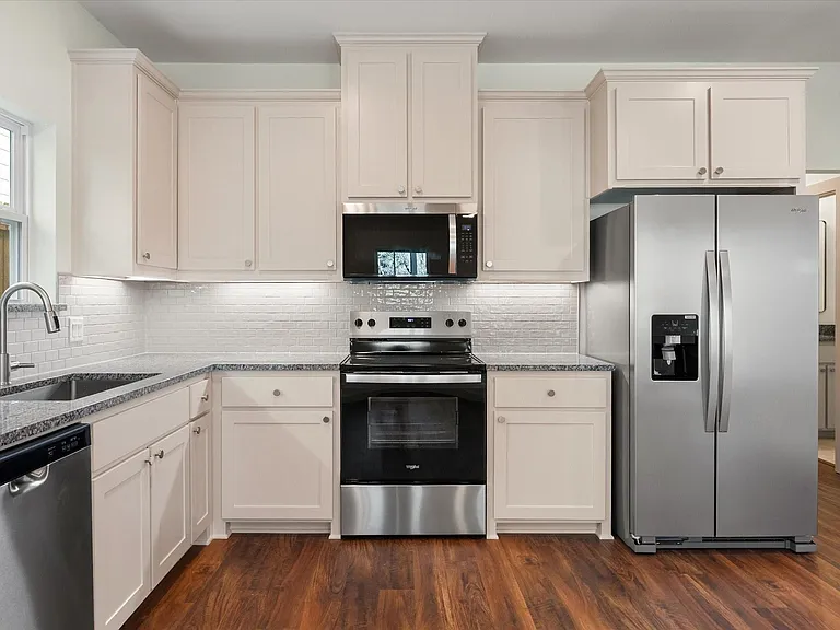504 E Kimball St #1 — Photo 13