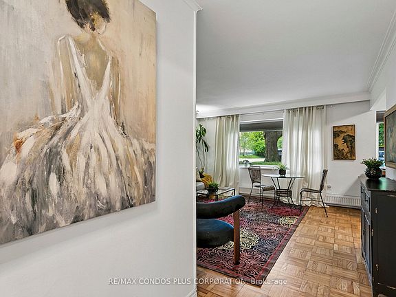5th image of 185 Stephen Dr #101
