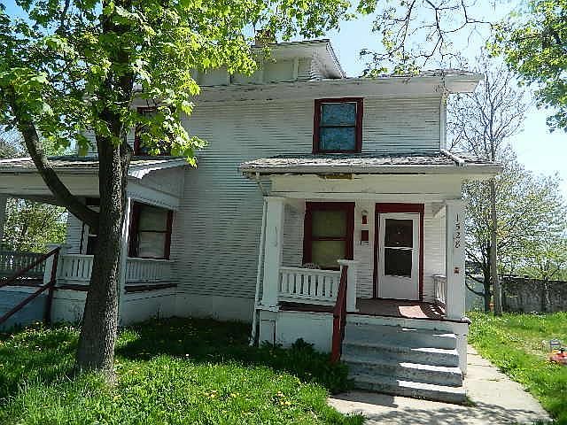 1st image of 1528 Viola Ave