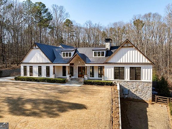 2nd image of 1355 Allgood Rd