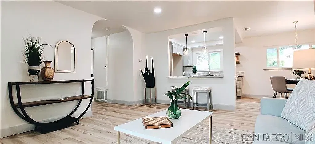 2 bed, 1120 sqft, $3,200 — Photo 3
