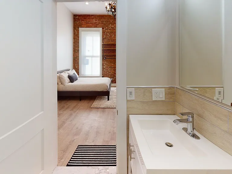 411 Orange St — Photo 14