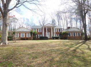 407 Forest Lane Dr, Gaffney, SC 29340