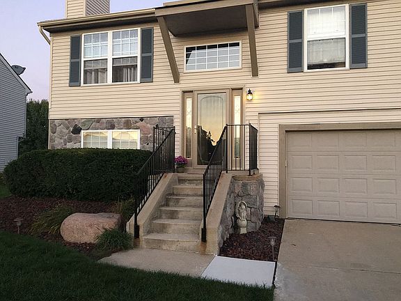 2nd image of 7365 Deer Track Ct