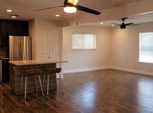 6515 E Lovers Ln, Dallas, TX 75214