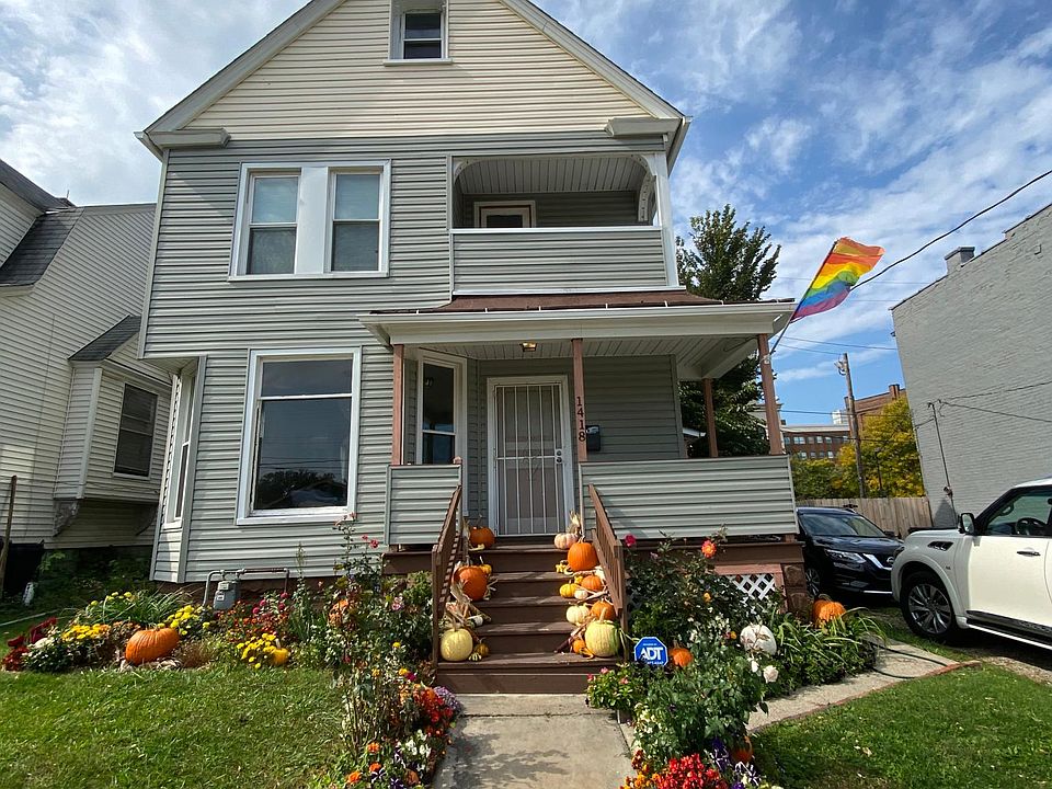 1st image of 1418 W 77th St