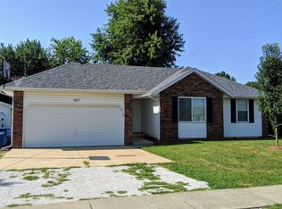 227 E Center St, Rogersville, MO 65742