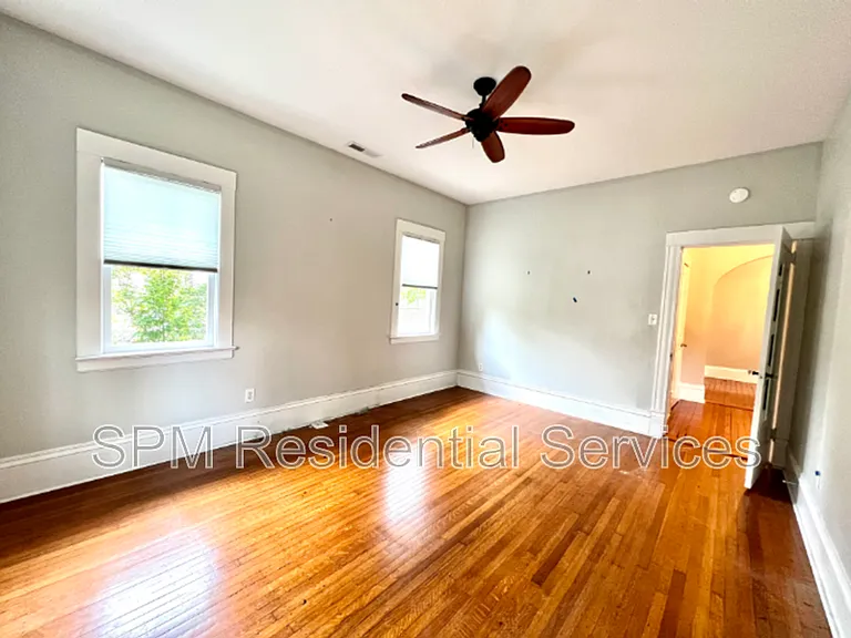 102 N 17th St — Photo 18