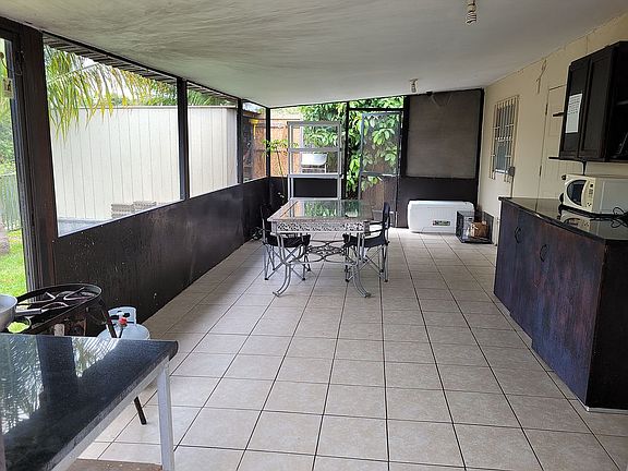 Spacious screened in Patio.