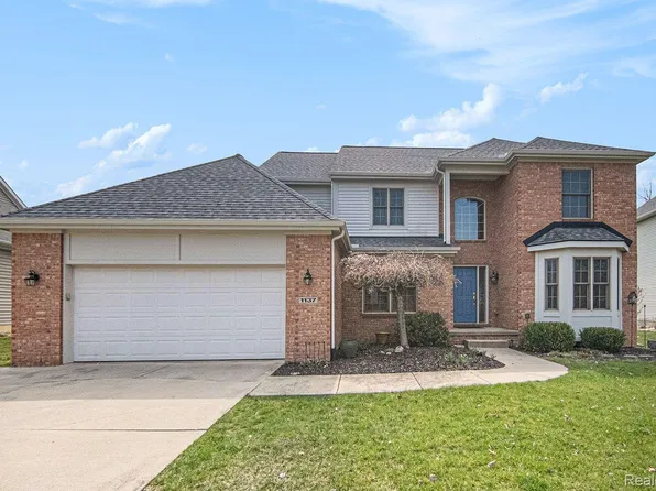 1137 Bicentennial Pkwy, Ann Arbor, MI 48108