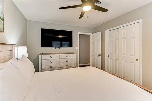 Floor plan 2478 1-Bedroom Apt