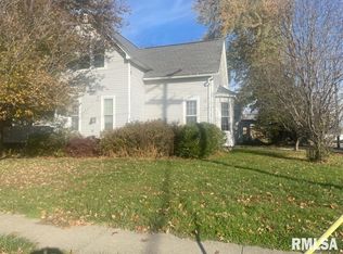 800 5th St, Pawnee, IL 62558