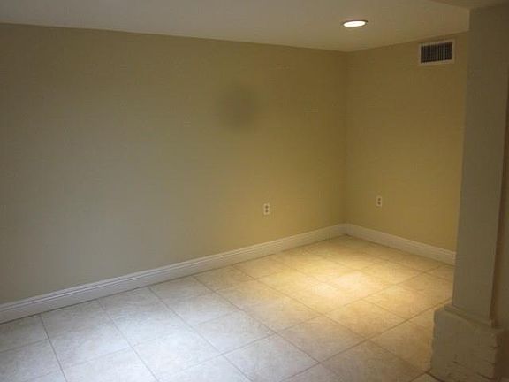 4th image of 1509 Robert St #A