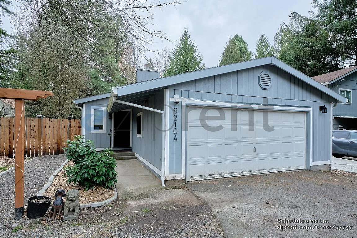 3 bed, 1050 sqft, $2,500 — Photo 2