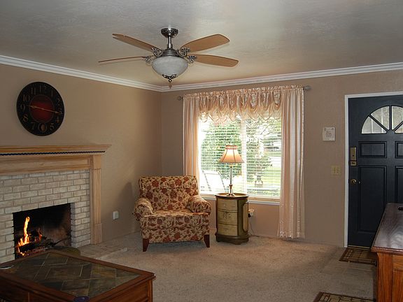 2nd image of 13592 Van Horn Cir W