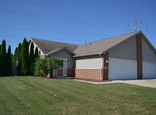 1723 W 86th Ln, Merrillville, IN 46410