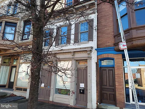 264 W Market St #2 Photo 1