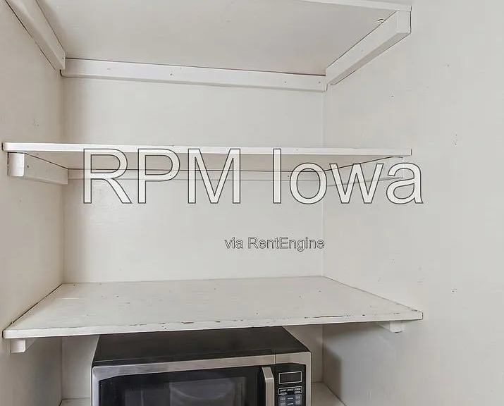 2116 Ferndale Ave — Photo 16