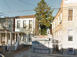 76 Essex St, Brooklyn, NY 11208