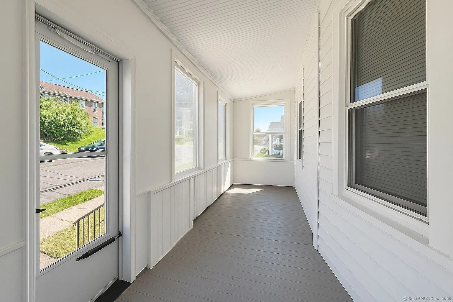 2 bed, 1.0 bath, 1100 sqft, $1,800 — Photo 2