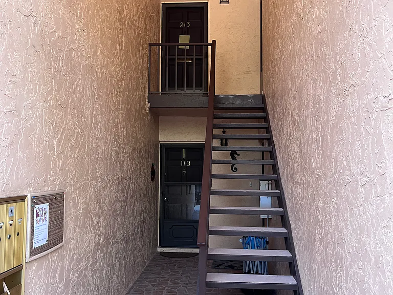 213 Buttonwood Cir — Photo 24
