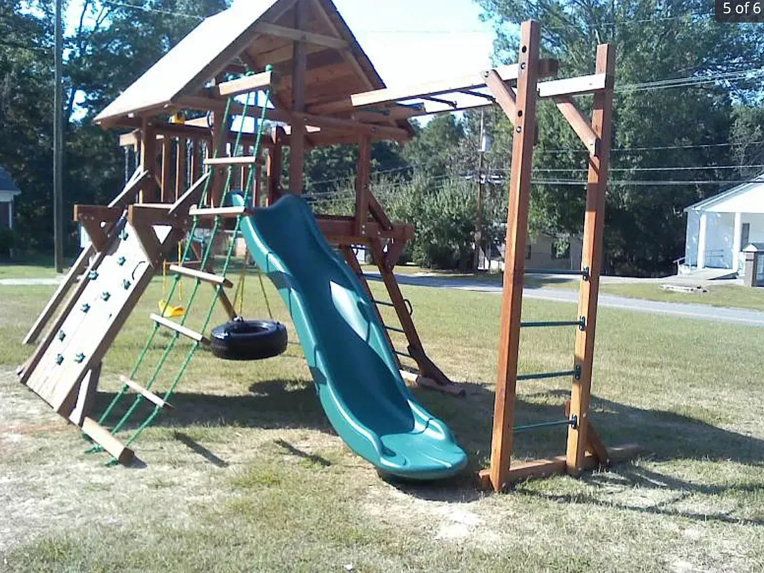 2714 Crescent Ln — Photo 2