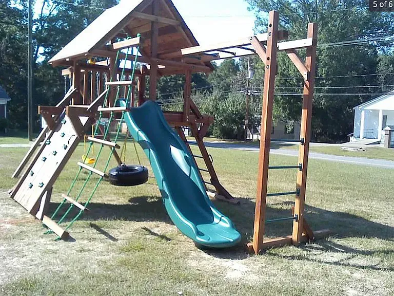 2718 Crescent Ln #E — Photo 21