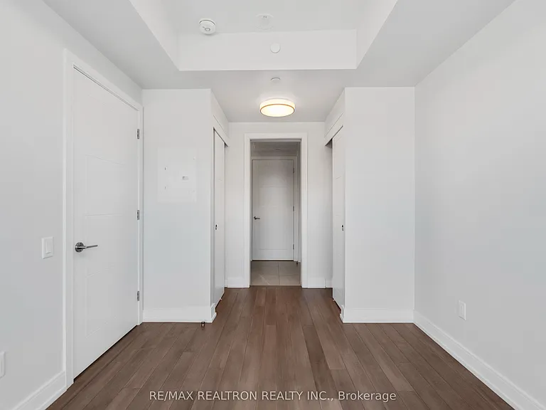 2525 Bathurst St #310 — Photo 22