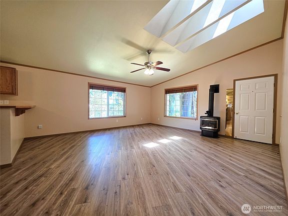 4th image of 51 SE Cabana Avenue
